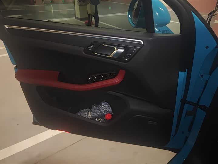 Фото 7 - Porsche Macan