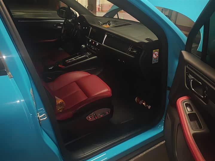 Фото 8 - Porsche Macan