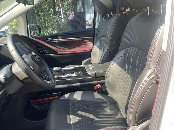 Фото 9 - GAC Trumpchi M8