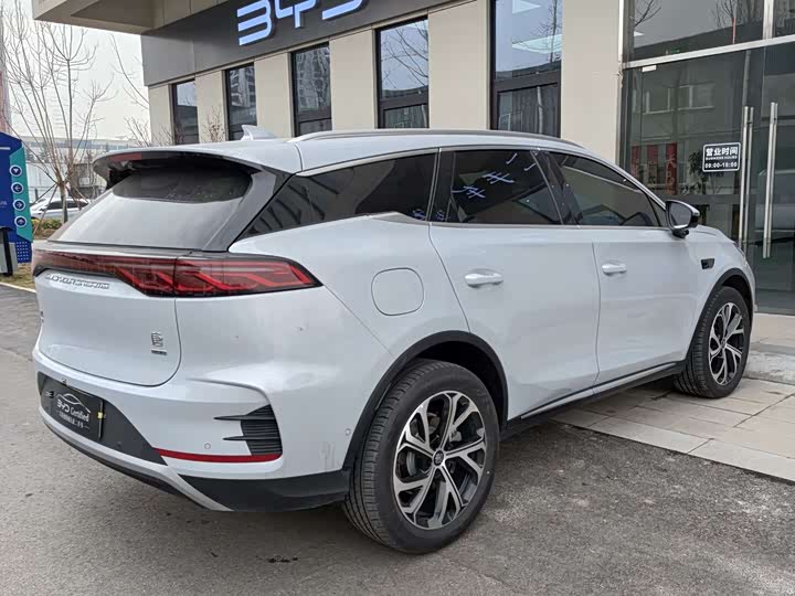 Фото 9 - BYD Tang Hybrid/EV