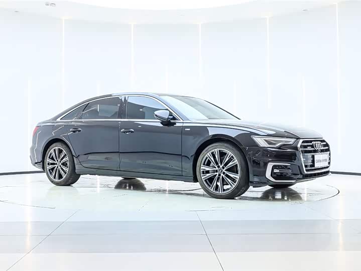 Фото 4 - Audi A6L