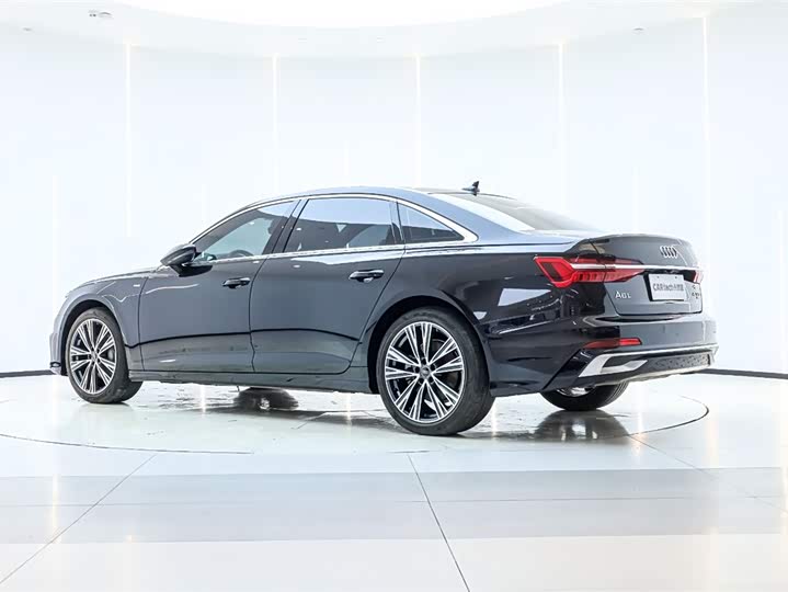 Фото 7 - Audi A6L