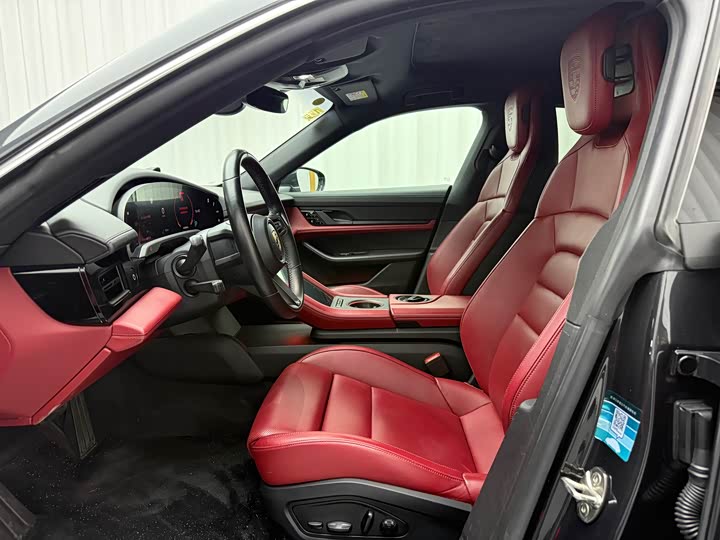 Фото 4 - Porsche Taycan