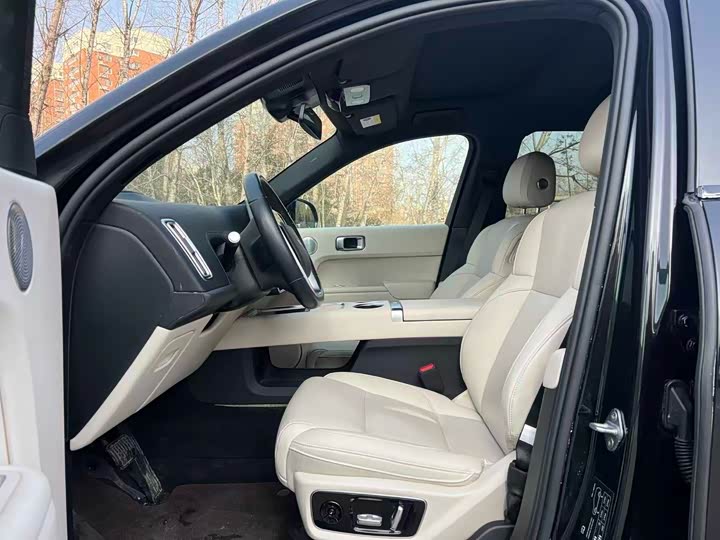 Photo 4 - LiXiang L7