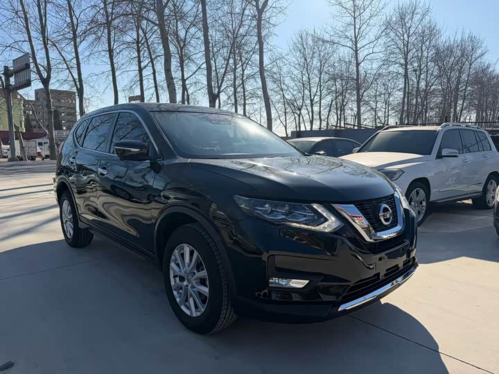 Фото 2 - Nissan X-Trail