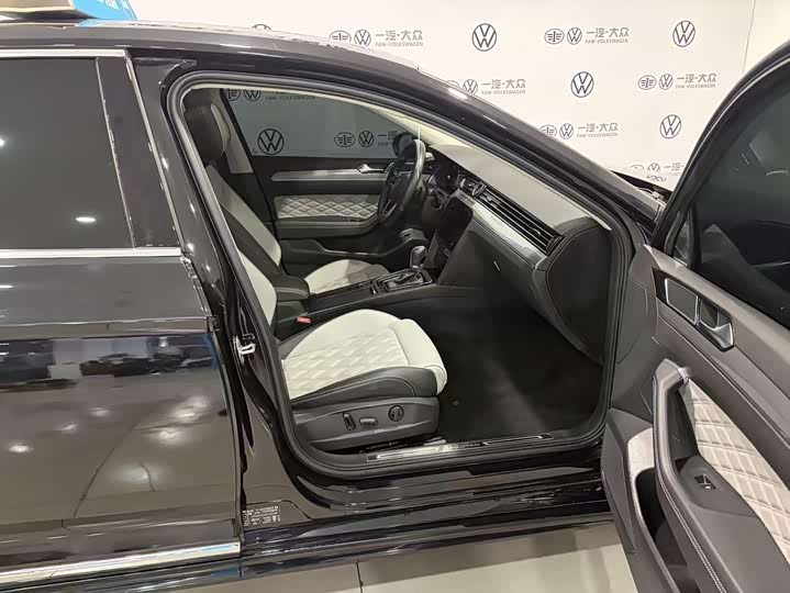 Фото 6 - Volkswagen Magotan