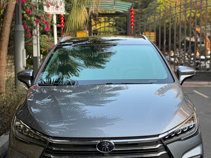 Фото 2 - BYD Song Max Hybrid