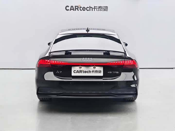 Фото 5 - Audi A7