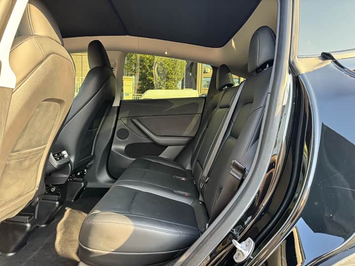 Фото 5 - Tesla Model Y