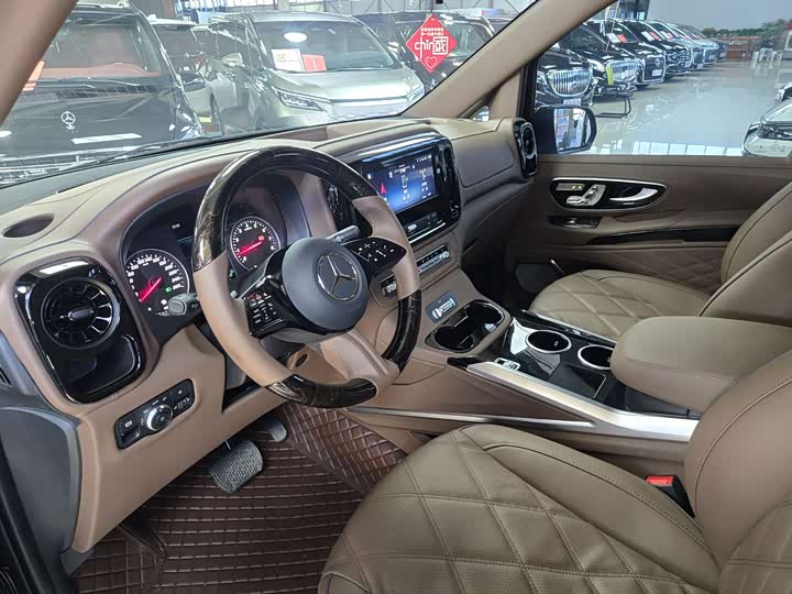 Фото 4 - Mercedes-Benz Vito