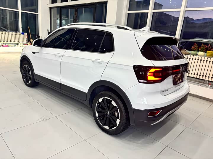 Фото 5 - Volkswagen Tacqua