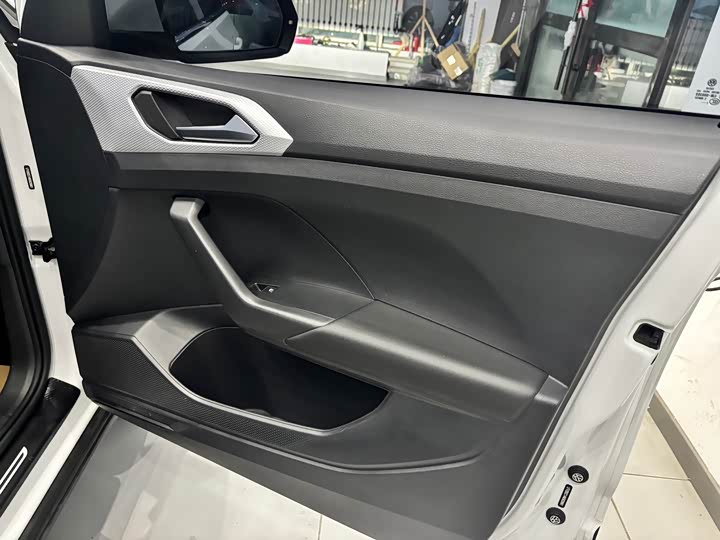 Фото 8 - Volkswagen Tacqua