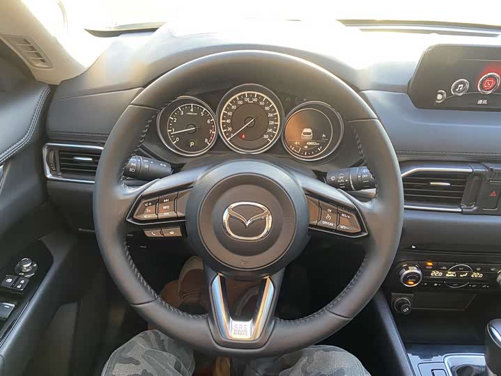 Фото 8 - Mazda CX-5