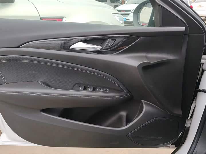 Фото 7 - Buick Regal