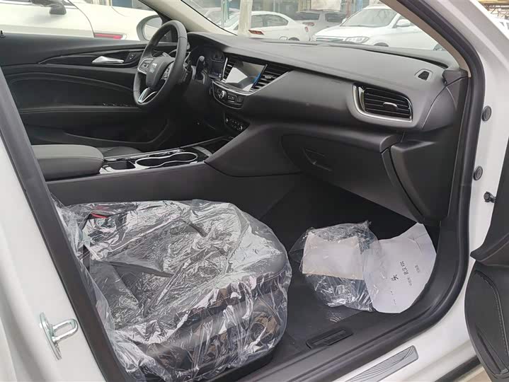 Фото 8 - Buick Regal