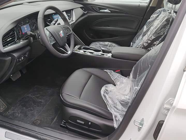 Фото 9 - Buick Regal