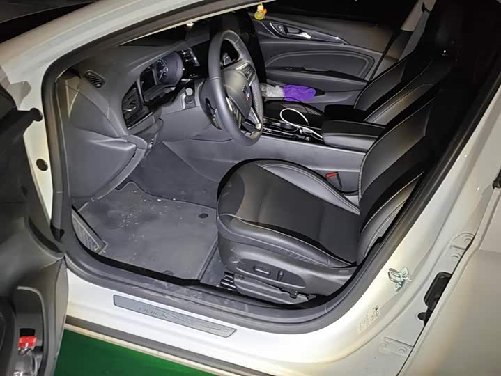 Фото 9 - Buick Regal