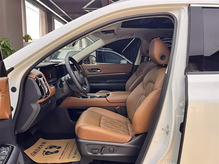 Фото 8 - Nissan Pathfinder