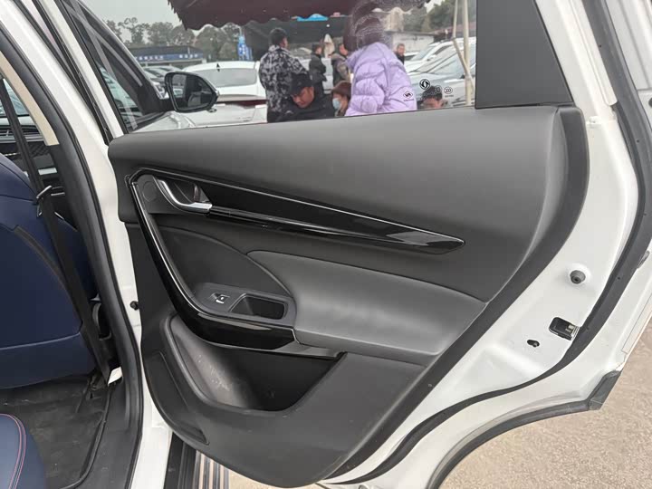 Фото 8 - Dongfeng Aeolus AX7