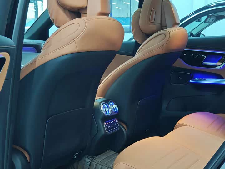 Фото 5 - Mercedes-Benz GLC-Class