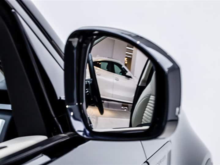 Фото 7 - Land Rover Discovery