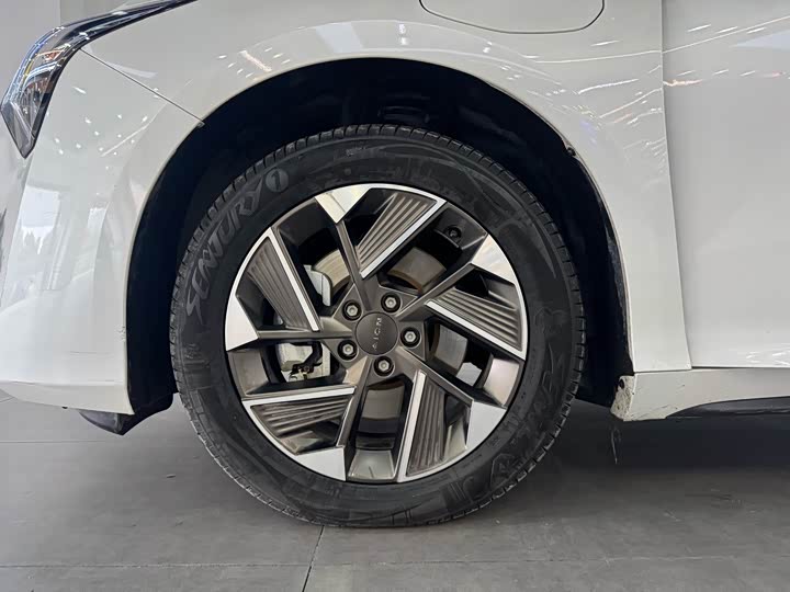 Фото 5 - GAC Aion S Plus