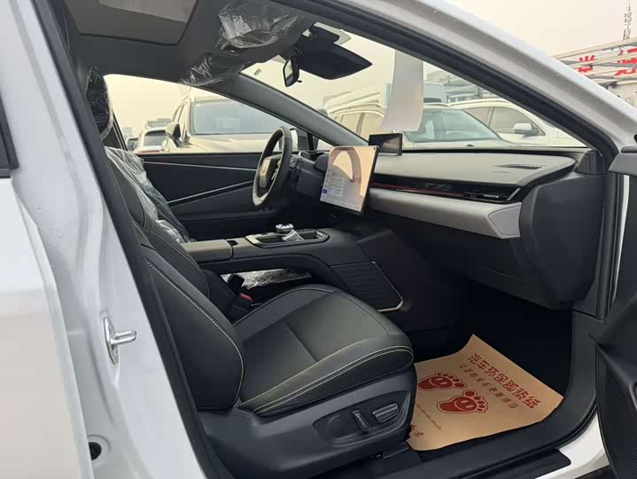 Фото 8 - Toyota bZ5