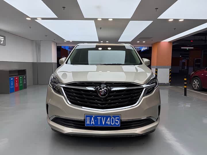 Фото 2 - Buick GL8 ES