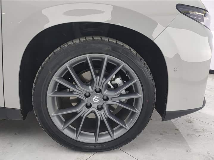 Фото 6 - Leapmotor C10