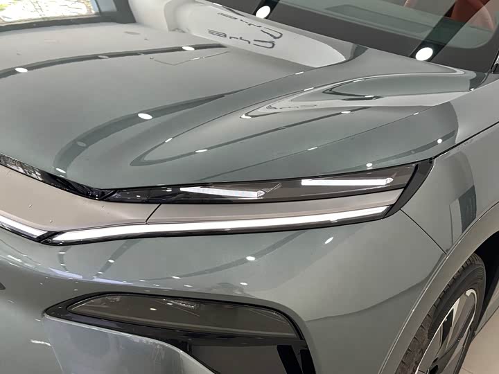 Фото 3 - BYD Tang L