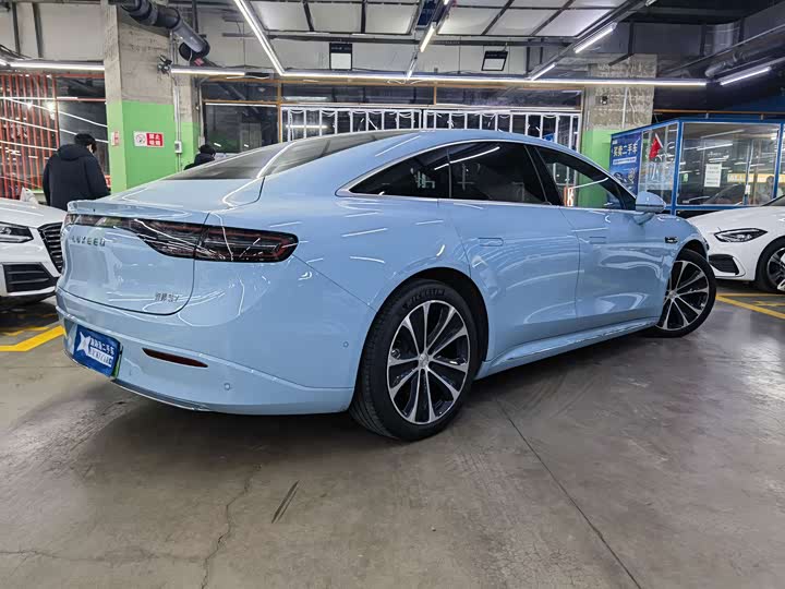 Фото 6 - Luxeed S7