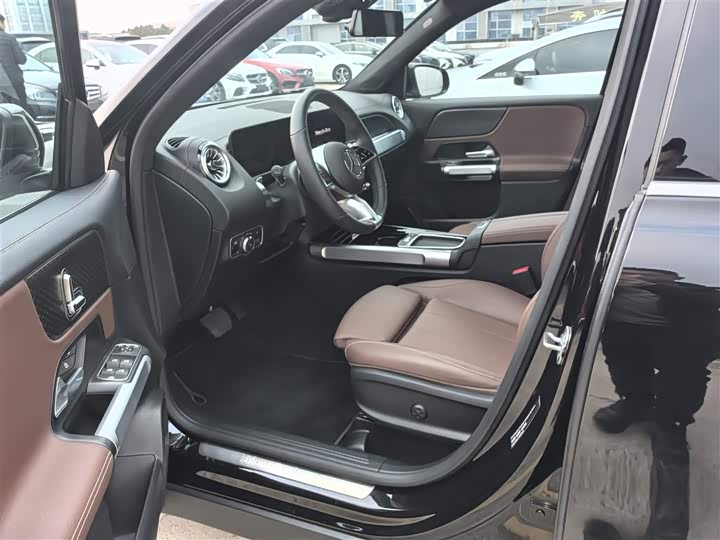 Фото 5 - Mercedes-Benz GLB-Class