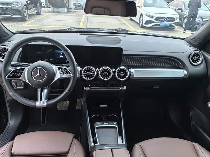 Фото 6 - Mercedes-Benz GLB-Class