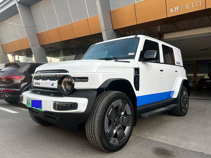 Фото 1 - Chery iCar V23