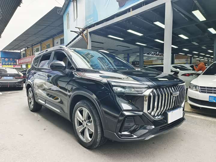 Фото 3 - Geely Okavango L