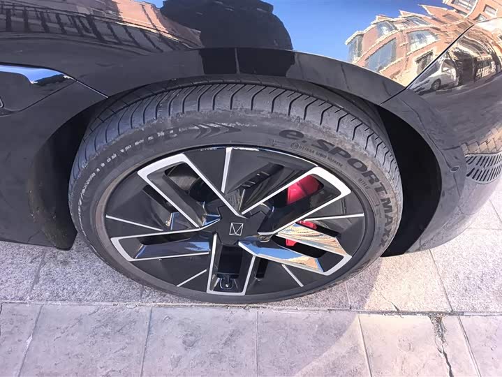 Фото 6 - Avatr 12