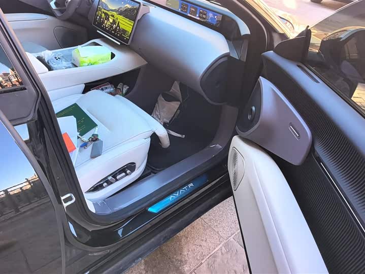 Фото 8 - Avatr 12