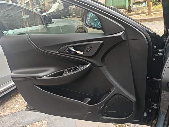 Фото 7 - Chevrolet Malibu XL