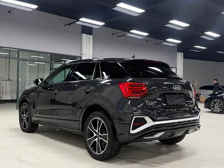 Фото 6 - Audi Q2L