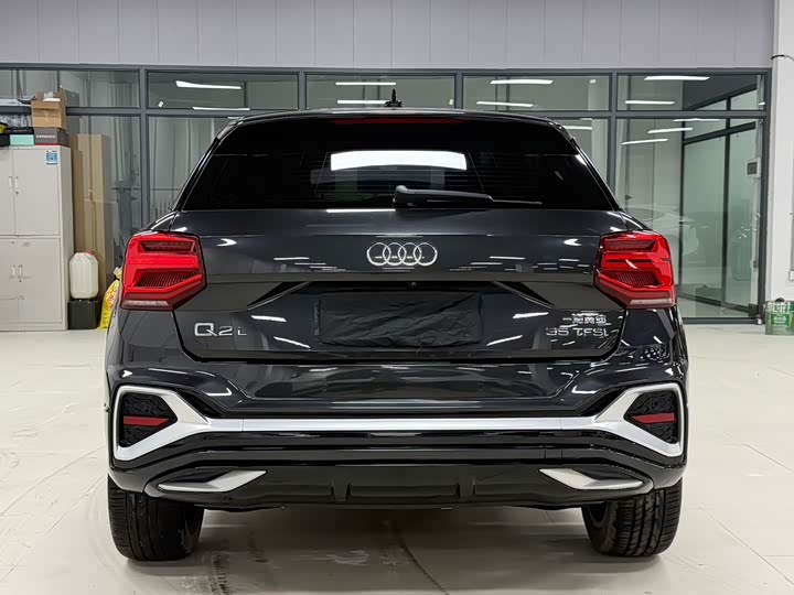 Фото 7 - Audi Q2L