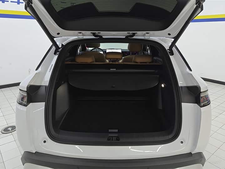 Фото 4 - BYD Song L DM-i Hybrid