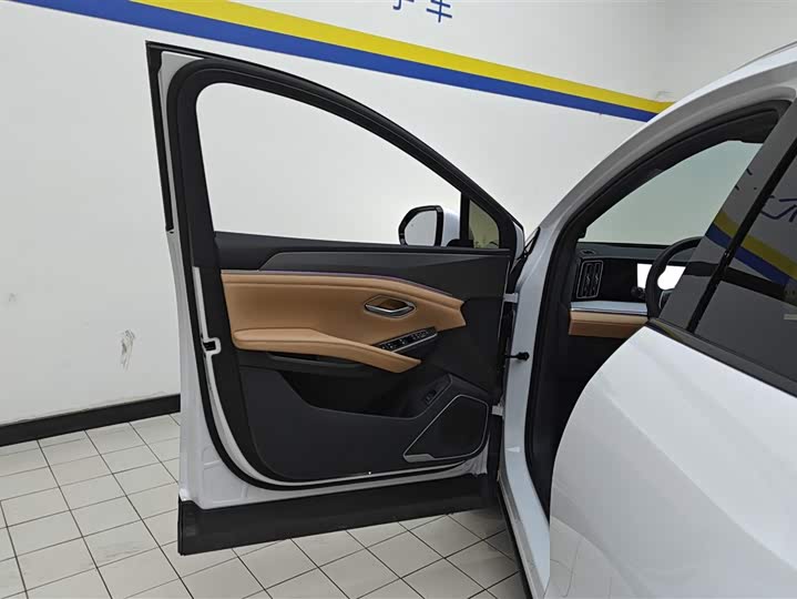 Фото 7 - BYD Song L DM-i Hybrid