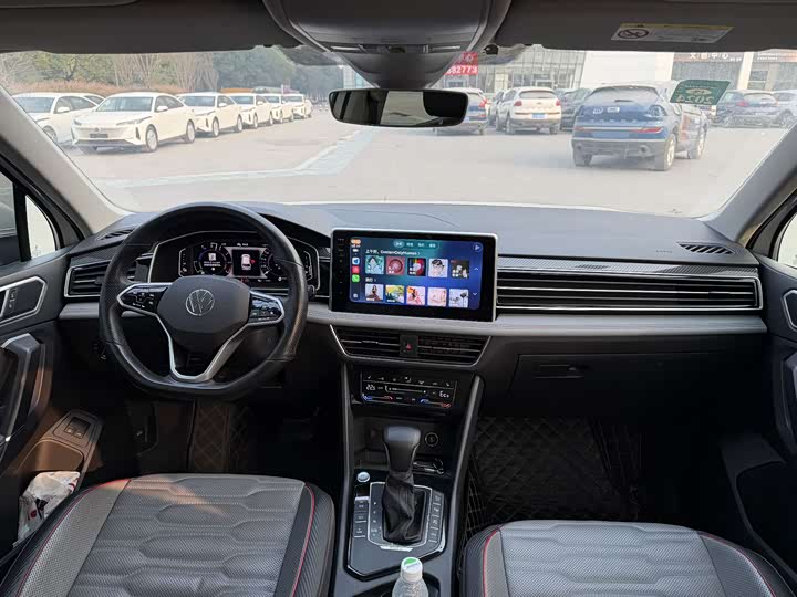 Фото 3 - Volkswagen Tiguan L Hybrid