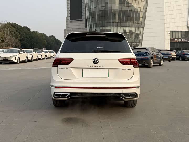 Фото 6 - Volkswagen Tiguan L Hybrid