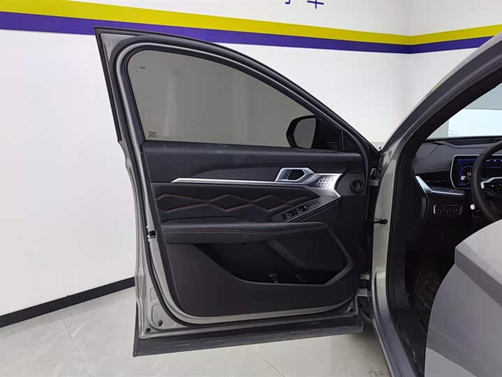 Фото 7 - Haval F7 (Monster)