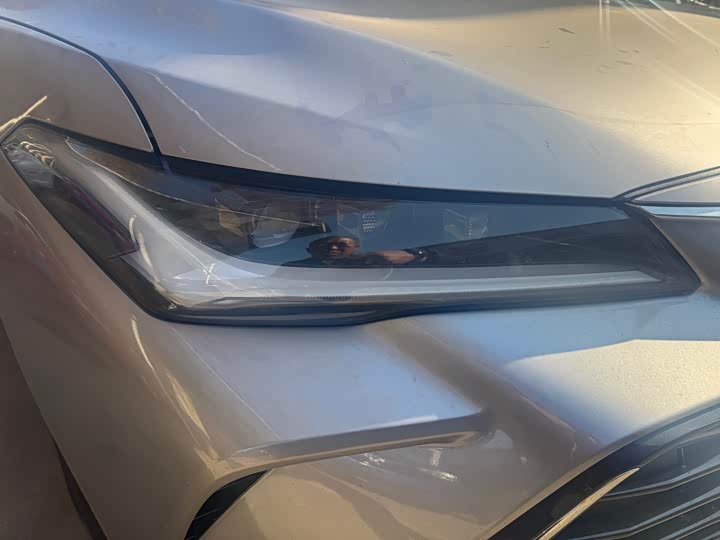 Фото 4 - Toyota Avalon