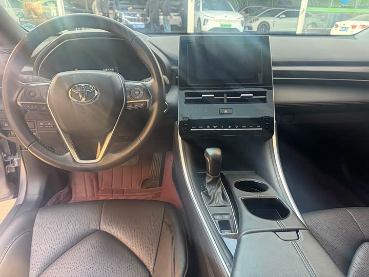 Фото 9 - Toyota Avalon