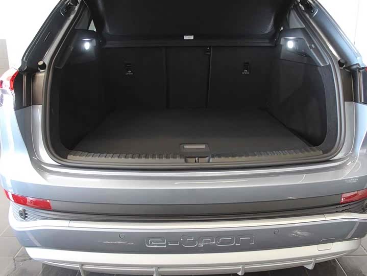 Фото 7 - Audi Q4 e-tron