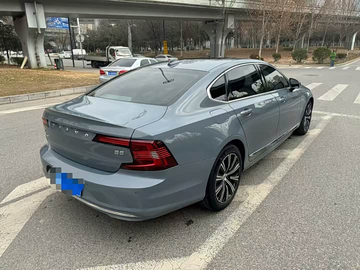 Фото 7 - Volvo S90