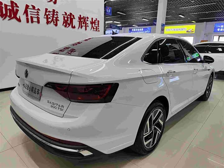 Фото 4 - Volkswagen Sagitar L